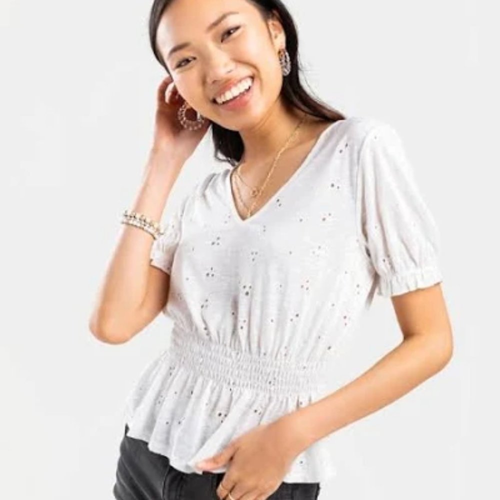 NEW Francesca's 3X Cream‎ Ivory Eyelet V Neck Peplum Knit Top Blouse